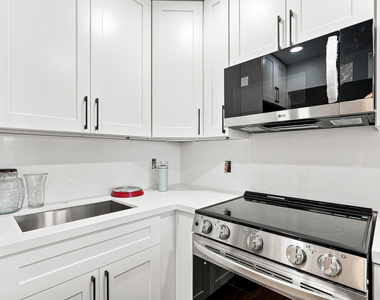143 Cambridge F - Photo Thumbnail 8