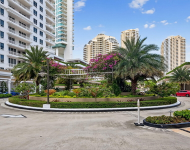 701 Brickell Key Boulevard - Photo Thumbnail 3