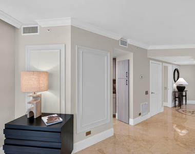 701 Brickell Key Boulevard - Photo Thumbnail 16