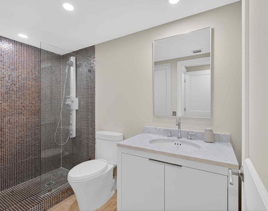 701 Brickell Key Boulevard - Photo Thumbnail 37