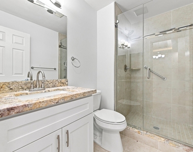 7508 La Paz Boulevard - Photo Thumbnail 13