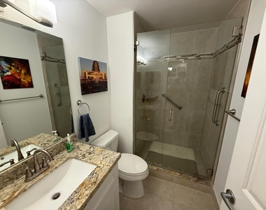 7508 La Paz Boulevard - Photo Thumbnail 9