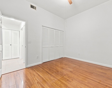 7508 La Paz Boulevard - Photo Thumbnail 12