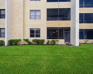 7508 La Paz Boulevard - Photo Thumbnail 21