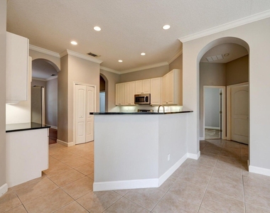 833 Sw Vineland Court - Photo Thumbnail 8