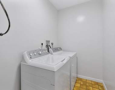 740 Ne 199th Street - Photo Thumbnail 14