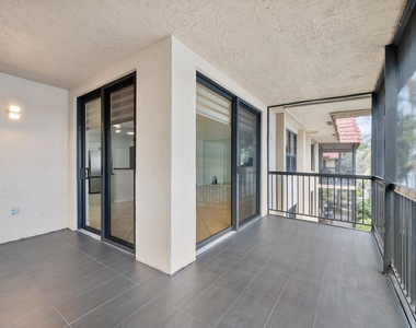 740 Ne 199th Street - Photo Thumbnail 7