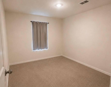 902 Sw Mccracken Avenue - Photo Thumbnail 12