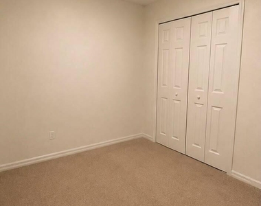 902 Sw Mccracken Avenue - Photo Thumbnail 8