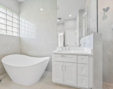 10918 Grande Boulevard - Photo Thumbnail 19