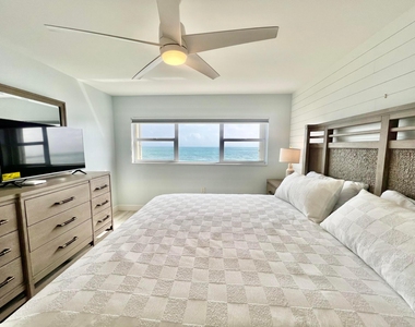 7410 S Ocean Drive - Photo Thumbnail 10