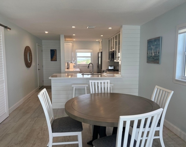 7410 S Ocean Drive - Photo Thumbnail 7