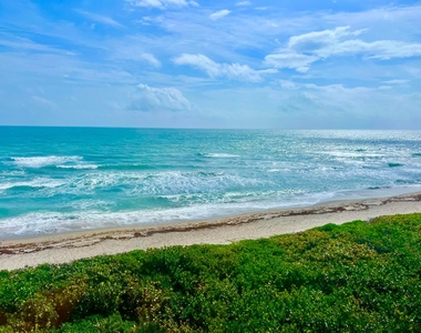 7410 S Ocean Drive - Photo Thumbnail 30