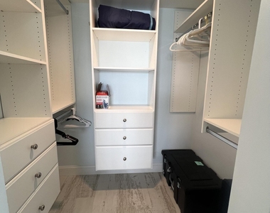 7410 S Ocean Drive - Photo Thumbnail 11
