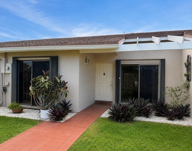 1013 Nw 53rd Street - Photo Thumbnail 1