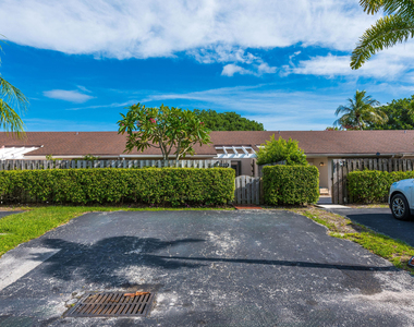 1013 Nw 53rd Street - Photo Thumbnail 9