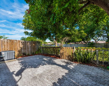 1013 Nw 53rd Street - Photo Thumbnail 28
