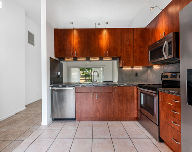 1013 Nw 53rd Street - Photo Thumbnail 14