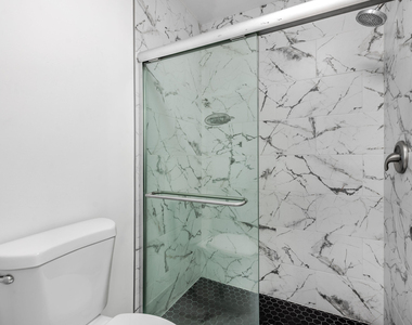1013 Nw 53rd Street - Photo Thumbnail 25