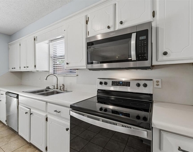 213 S Silver Drive - Photo Thumbnail 12