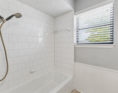 213 S Silver Drive - Photo Thumbnail 23