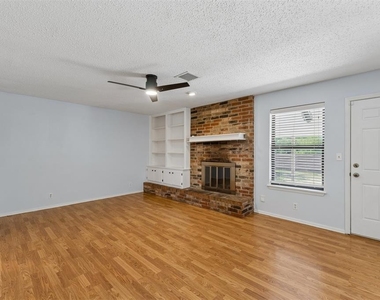 213 S Silver Drive - Photo Thumbnail 7