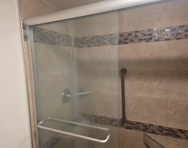 959 Se 2nd Avenue - Photo Thumbnail 11