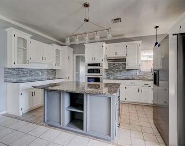 1209 Sw 113th Street - Photo Thumbnail 11
