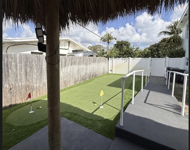 1407 Ontario Drive - Photo Thumbnail 15