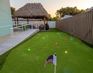 1407 Ontario Drive - Photo Thumbnail 6