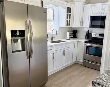 1407 Ontario Drive - Photo Thumbnail 5