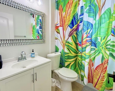 1407 Ontario Drive - Photo Thumbnail 4