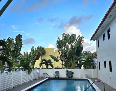 2201 Ne 36th Street - Photo Thumbnail 7