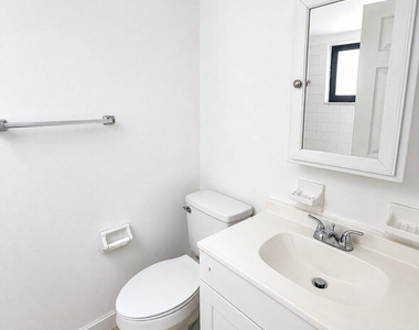 2201 Ne 36th Street - Photo Thumbnail 13