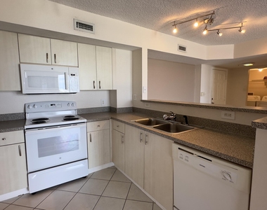 1801 N Flagler Drive - Photo Thumbnail 1