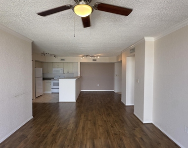 1801 N Flagler Drive - Photo Thumbnail 7