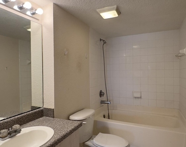 1801 N Flagler Drive - Photo Thumbnail 16