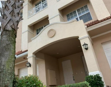 5021 Vine Cliff Way W - Photo Thumbnail 17