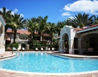 5021 Vine Cliff Way W - Photo Thumbnail 13