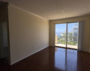 1801 N Flagler Drive - Photo Thumbnail 3