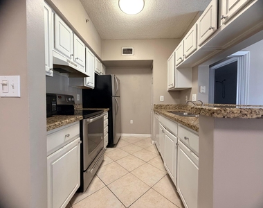 11661 W Atlantic Boulevard - Photo Thumbnail 4