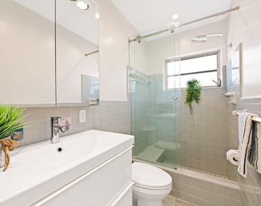 1718 Se 14th Street - Photo Thumbnail 21