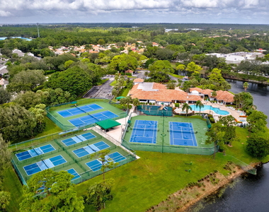 208 Caribe Court - Photo Thumbnail 44