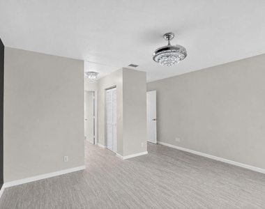 208 Caribe Court - Photo Thumbnail 20