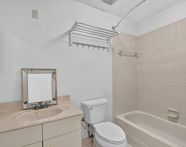 208 Caribe Court - Photo Thumbnail 26