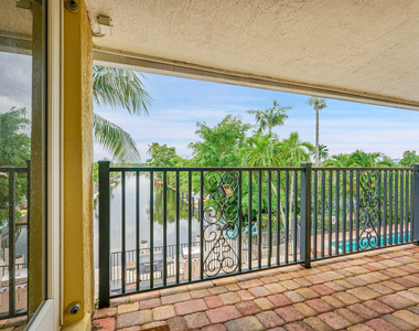 410 Sw 15th Street - Photo Thumbnail 2