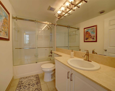 720 S Sapodilla Avenue - Photo Thumbnail 6