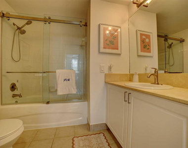 720 S Sapodilla Avenue - Photo Thumbnail 8