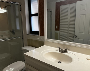3939 Ne 5th Avenue - Photo Thumbnail 11