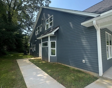 810/812 E Lincoln Street - Photo Thumbnail 25